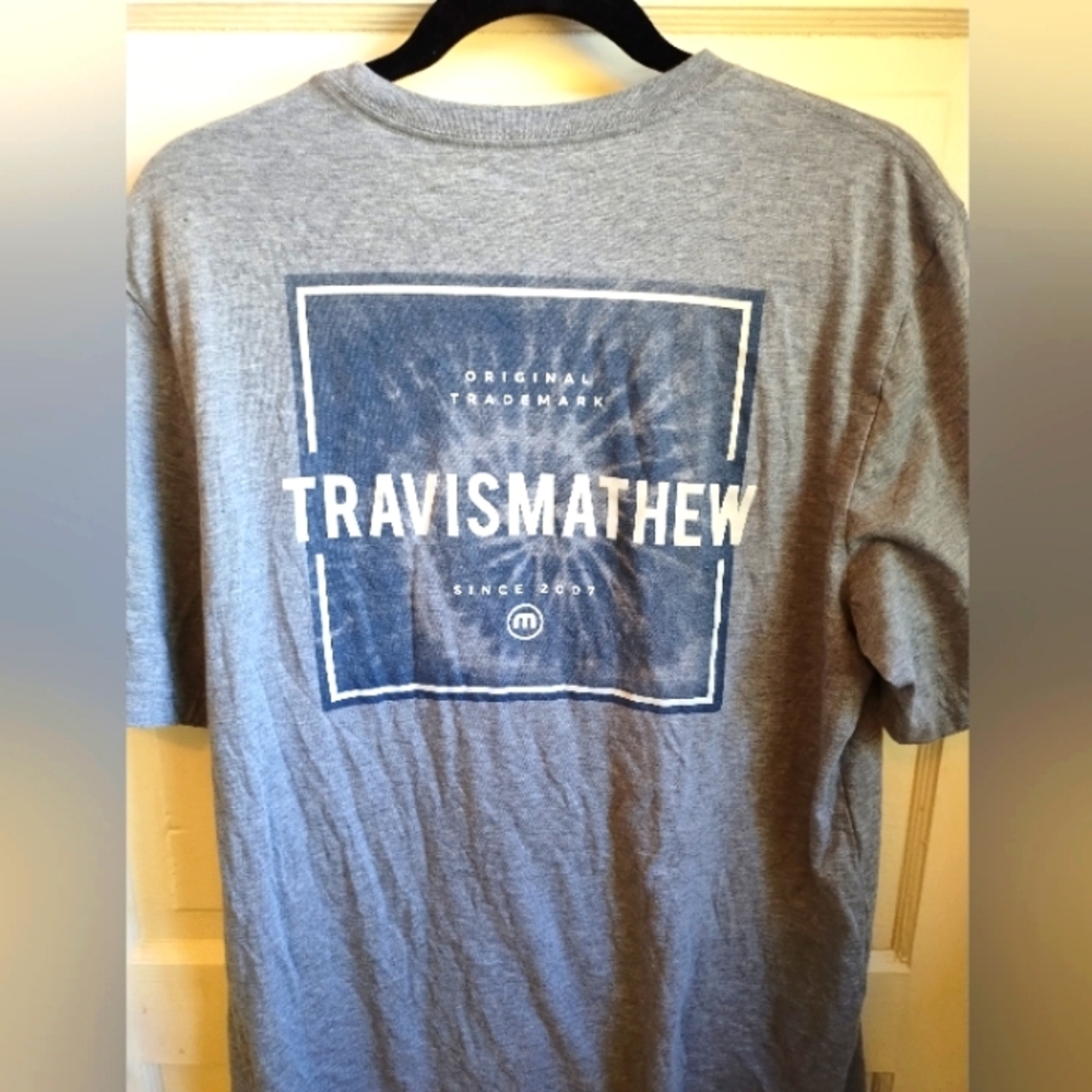 Travis Mathew Gray Graphic Tee, Large